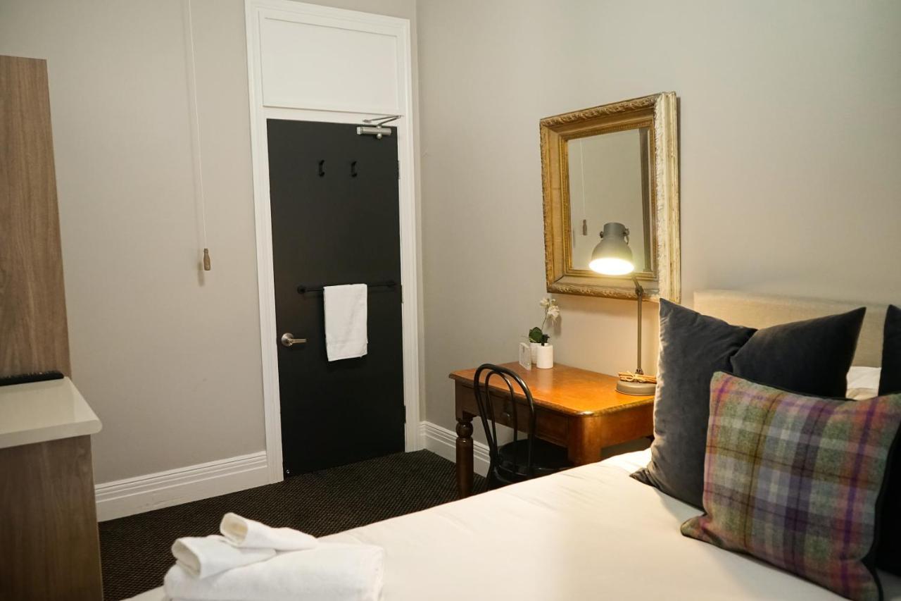 Hôtel The Commercial Quarters à Millthorpe Extérieur photo